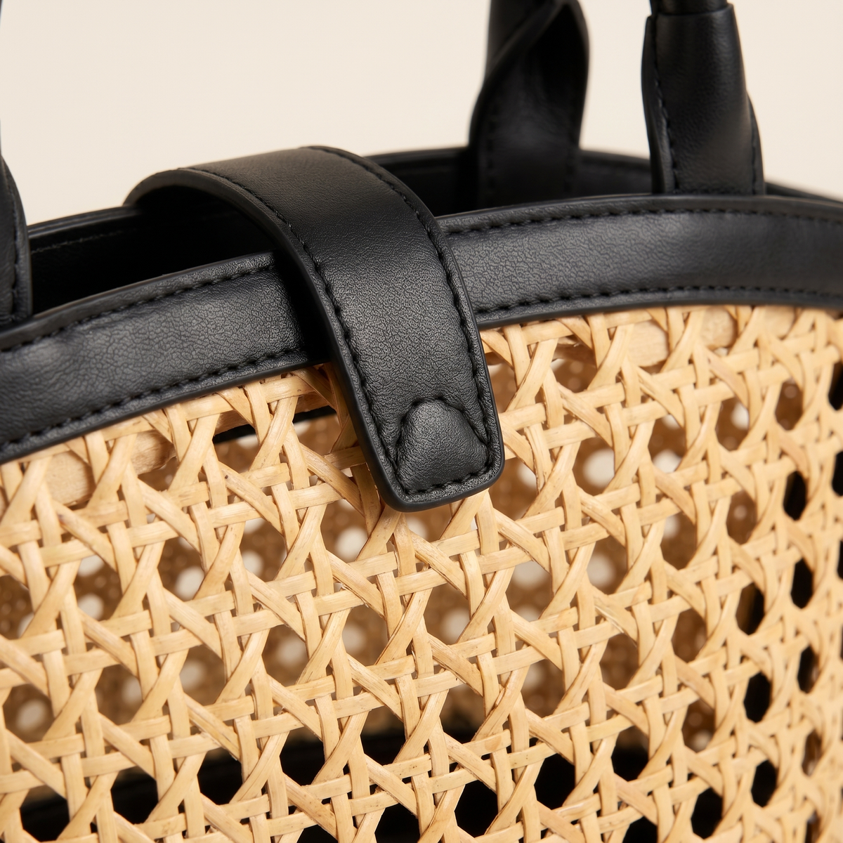 Cecile — Bucket Bag